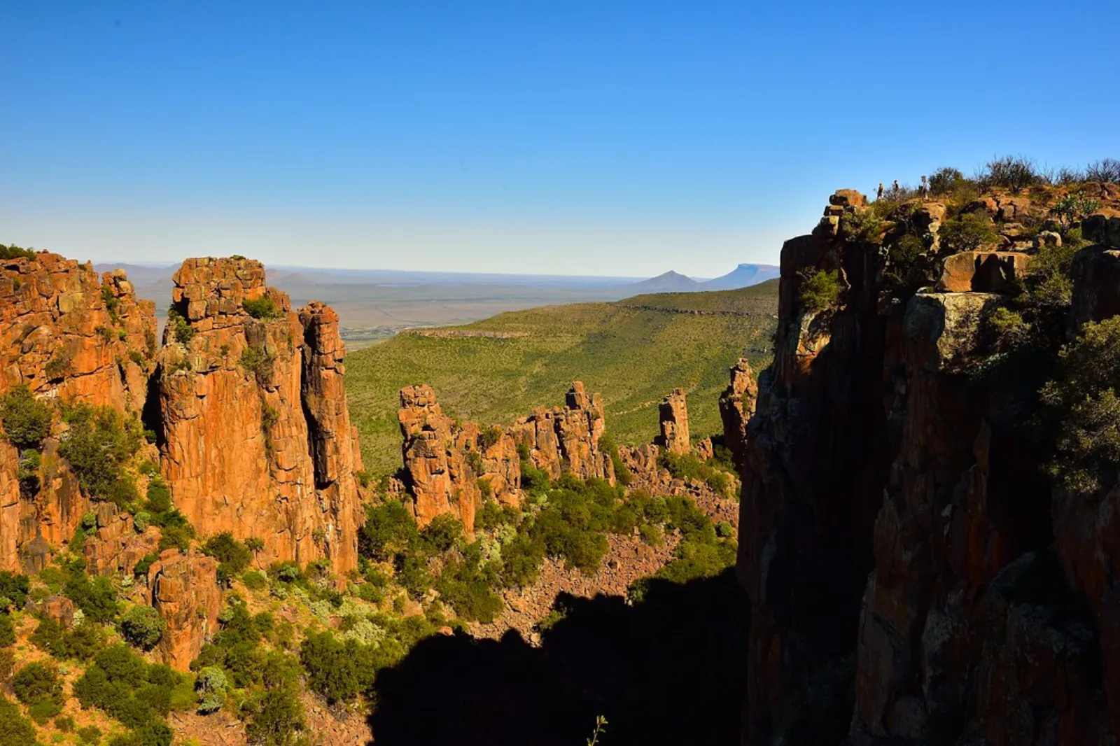 Rock pillars and cliffs in the Valley of Desolation.